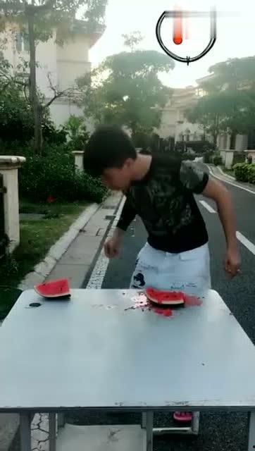 吃瓜大赛搞笑段子